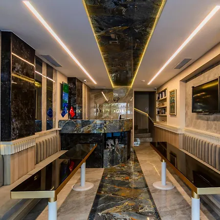 Felix Hotel *
