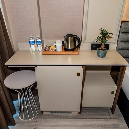 Felix Ξενοδοχείο *